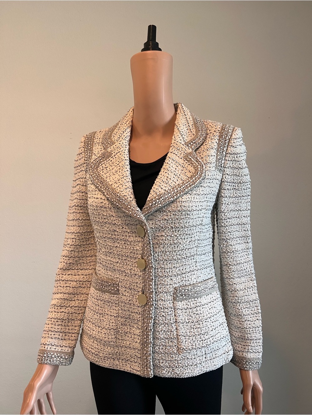 ST. JOHN size US 6 Women's Cream Bouclé Tweed Blazer Jacket